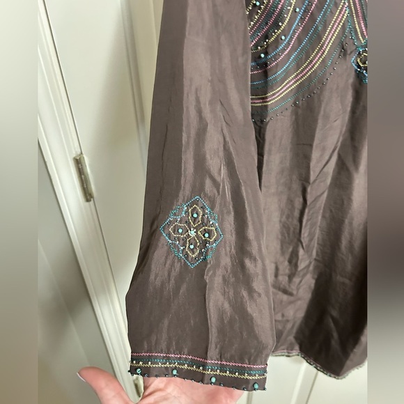 Coldwater Creek Brown 100% Silk Embellished Beaded Trim Tunic Top Size MP - Picture 3 of 7